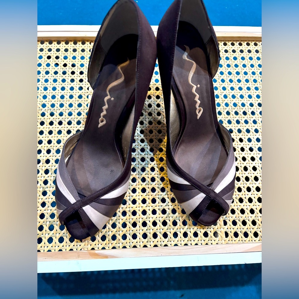 Nina Dark Brown Satin Peep Toe Heels Sz 8.5 women’s